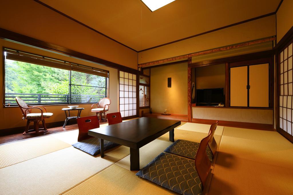 Ryokan Izumoya ยูฟุอิน ภายนอก รูปภาพ